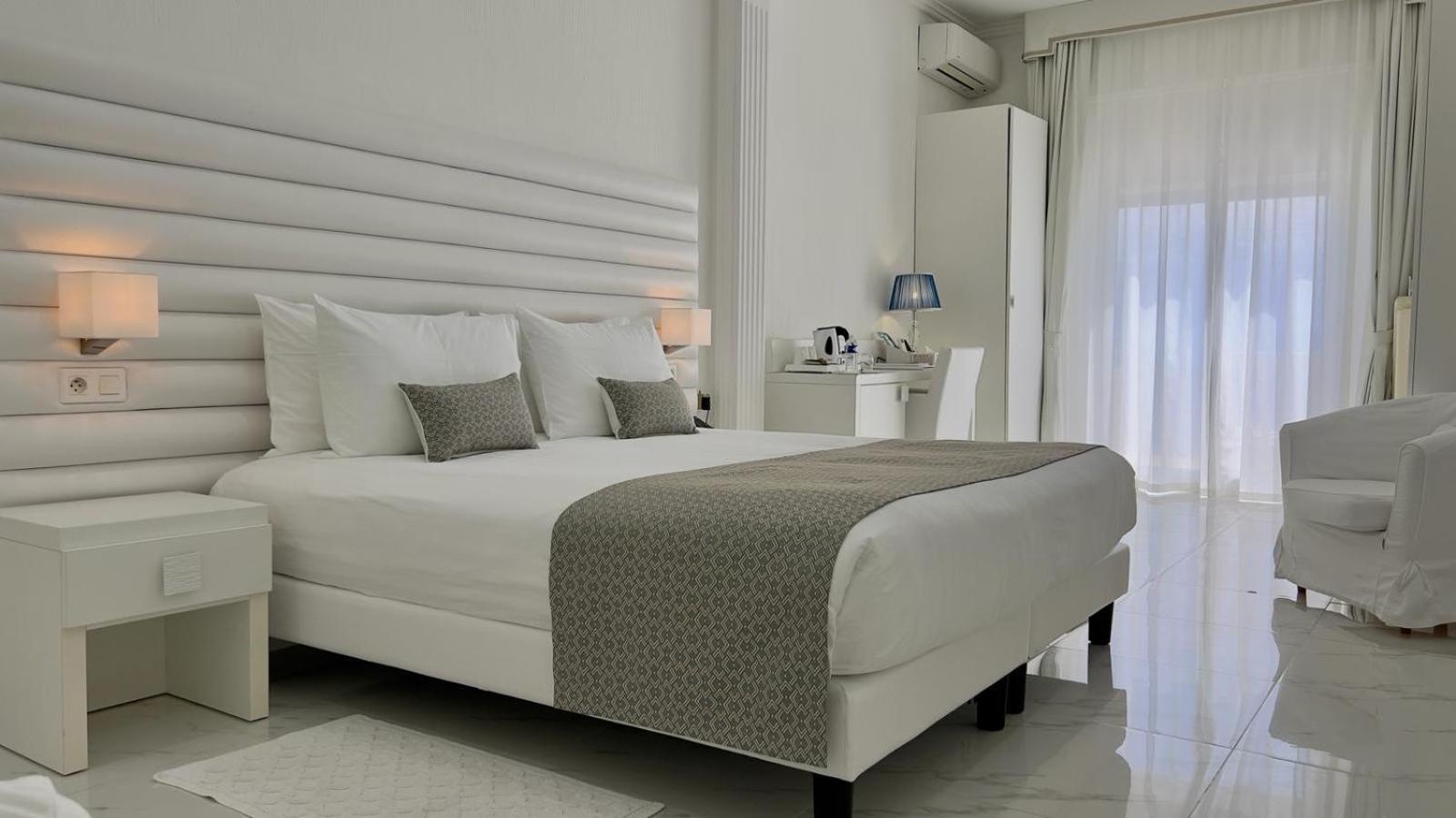 Hotel La Calanque Cavalaire-sur-Mer Zewnętrze zdjęcie